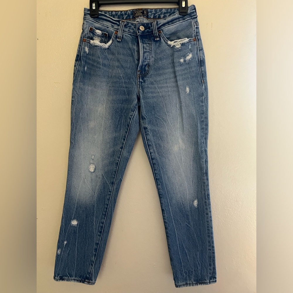 Abercrombie & Fitch Boyfriend Jeans